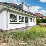Fleur Apartment *